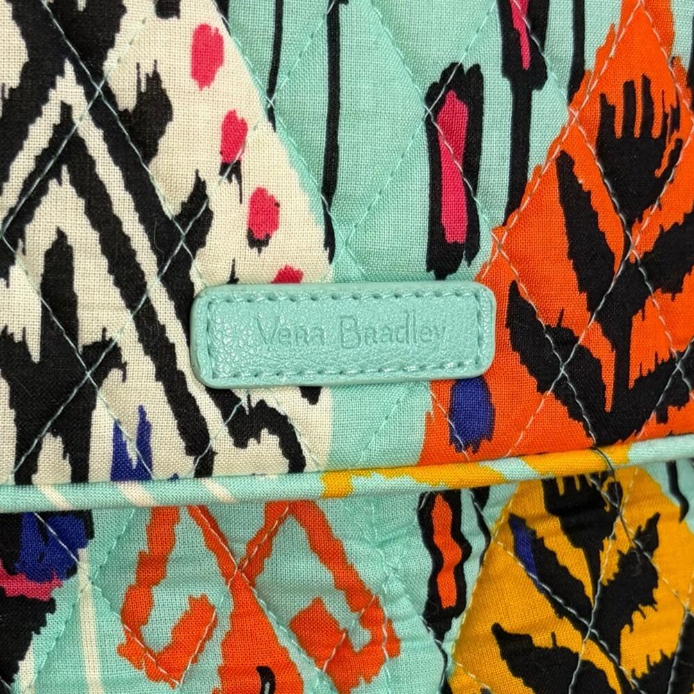 Vera Bradley Essential Messenger Bag quilted Pueblo print - Picture 10 of 15